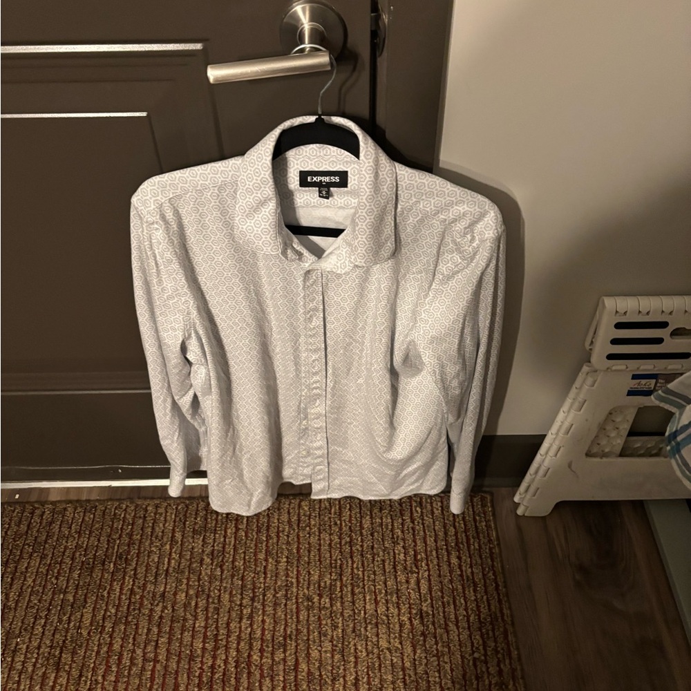 Express Men's Light Gray Geometric Dress Shirt